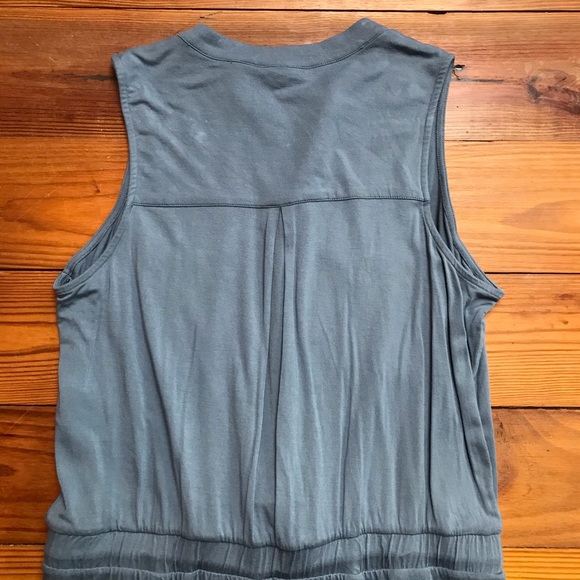 Lisa Rinna Collection Soft Gray Stretch Jumpsuit, EUC, M - Picture 15 of 16